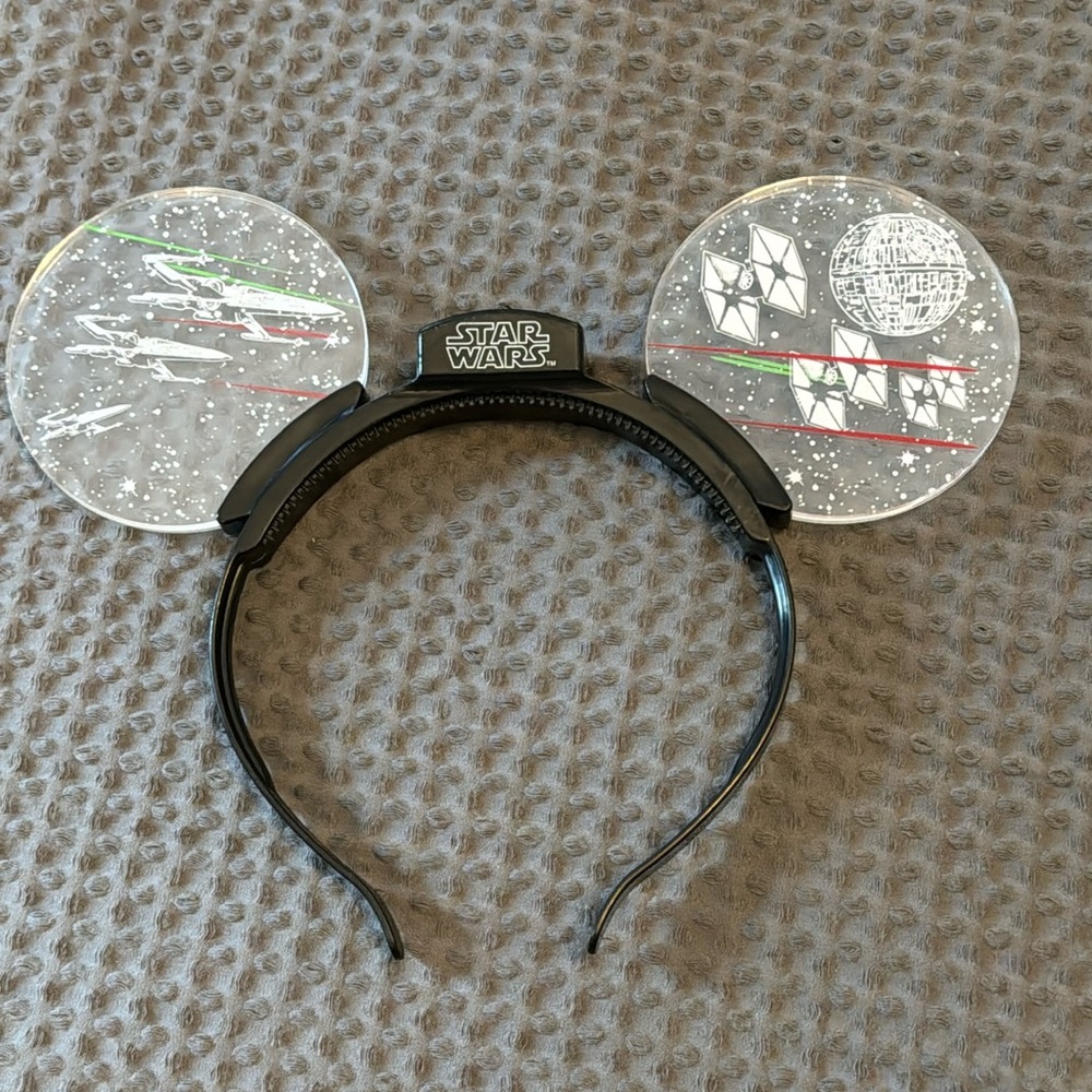 Disney Star Wars mouse ears, LIGHT UP!